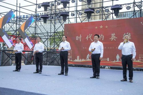 新城控股寶應吾悅廣場舉行城區文藝團隊節目展演暨專家輔導活動